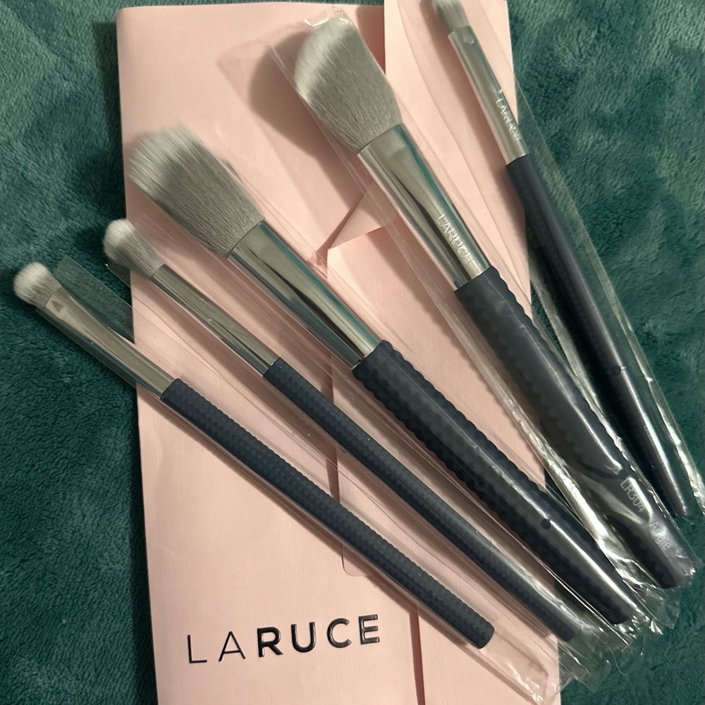 LARUCE MAKEUP BRUSH 5 PC SET COLOUR DENIM